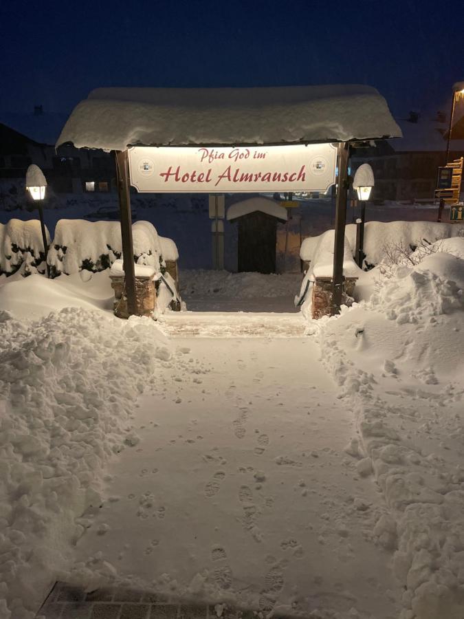 Hotel Almrausch ريت ام وينكل المظهر الخارجي الصورة